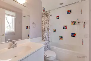 610 Revere Rd, Glenview, IL 60025 - Photo 33