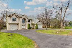 610 Revere Rd, Glenview, IL 60025 - Photo 3