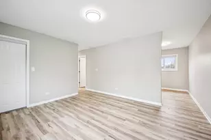 65 Della St, Crystal Lake, IL 60014 - Photo 5