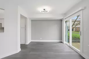 1941 Quaker Hollow Ln, Streamwood, IL 60107 - Photo 9