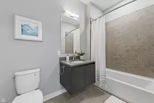 146 W Erie St, Chicago, IL 60654 - Photo 15