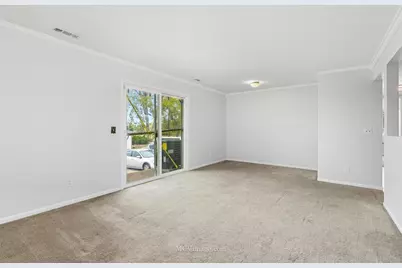 2390 Bicentennial Avenue #8, Crest Hill, IL 60403 - Photo 7