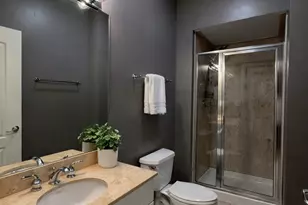 3015 N Ashland Ave, Chicago, IL 60657 - Photo 11