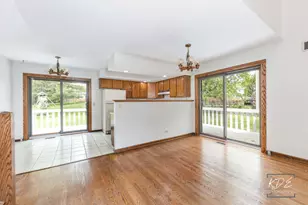 1213 Yorkshire Dr, Naperville, IL 60563 - Photo 5