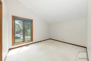 1213 Yorkshire Dr, Naperville, IL 60563 - Photo 15