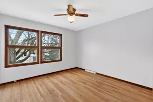 305 S 13th St, Saint Charles, IL 60174 - Photo 11