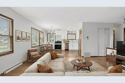 305 S 13th Street, Saint Charles, IL 60174 - Photo 9