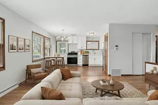 305 S 13th St, Saint Charles, IL 60174 - Photo 9