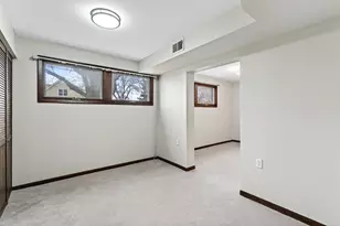 305 S 13th St, Saint Charles, IL 60174 - Photo 21