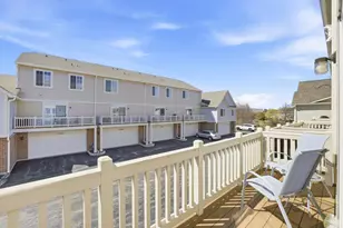 3370 Cameron Dr, Elgin, IL 60124 - Photo 17