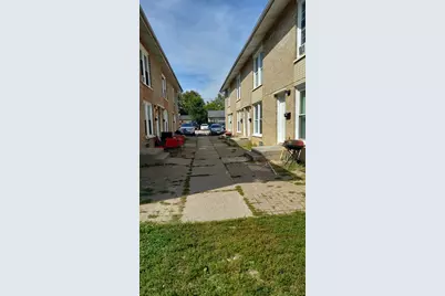 2200 Hebron Avenue #D, Zion, IL 60099 - Photo 5