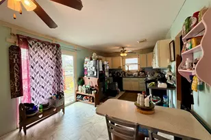 604 E Center St, Monticello, IL 61856 - Photo 3