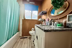 604 E Center St, Monticello, IL 61856 - Photo 5