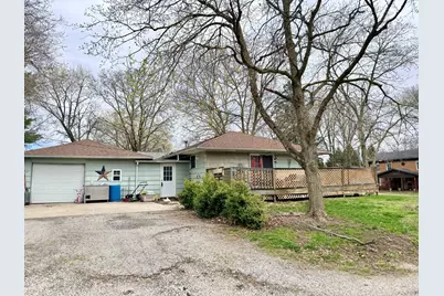 604 E Center Street, Monticello, IL 61856 - Photo 11