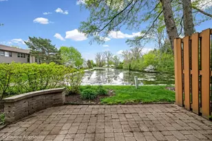 760 N Walden Dr, Palatine, IL 60067 - Photo 7