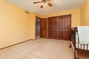 1005 S Hershey Rd, Bloomington, IL 61704 - Photo 35