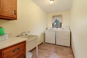 1005 S Hershey Rd, Bloomington, IL 61704 - Photo 19