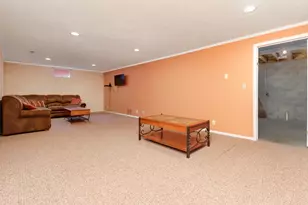 1005 S Hershey Rd, Bloomington, IL 61704 - Photo 39