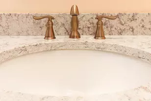 1005 S Hershey Rd, Bloomington, IL 61704 - Photo 27