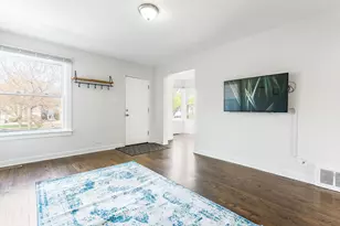 10619 S Sawyer Ave, Chicago, IL 60655 - Photo 3