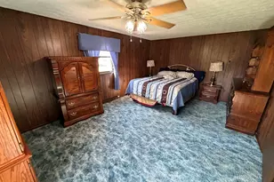 405 Wortby St, Odin, IL 62870 - Photo 9