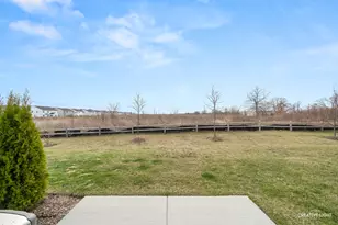 556 Comstock Rd, South Elgin, IL 60177 - Photo 17