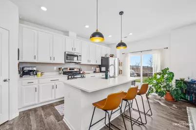 556 Comstock Road, South Elgin, IL 60177 - Photo 3