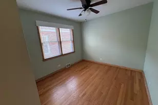 5805 N Merrimac Ave, Chicago, IL 60646 - Photo 21