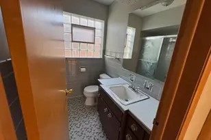 5805 N Merrimac Ave, Chicago, IL 60646 - Photo 23