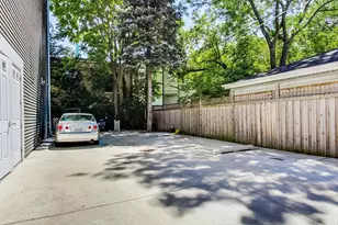 1515 W Sunnyside Ave, Chicago, IL 60640 - Photo 27