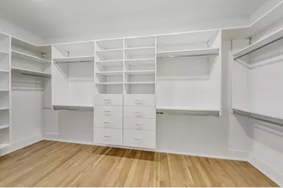 1515 W Sunnyside Avenue #1E, Chicago, IL 60640 - Photo 15