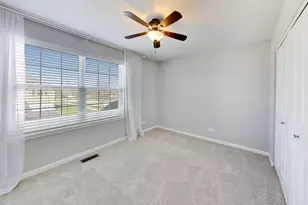 300 Winthrop Dr, Oswego, IL 60543 - Photo 31