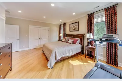 3472 W North Shore Avenue, Lincolnwood, IL 60712 - Photo 13