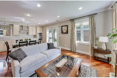 3472 W North Shore Avenue, Lincolnwood, IL 60712 - Photo 11