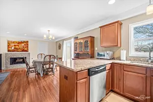 5201 Lemon Ln, Hanover Park, IL 60133 - Photo 3