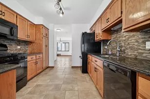 420 Windsor Dr, Oswego, IL 60543 - Photo 7