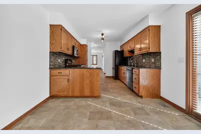 420 Windsor Drive, Oswego, IL 60543 - Photo 5