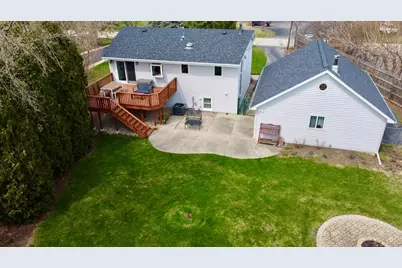 904 W Woodland Road, Lake Bluff, IL 60044 - Photo 3