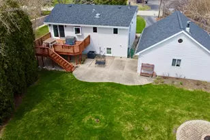 904 W Woodland Rd, Lake Bluff, IL 60044 - Photo 3