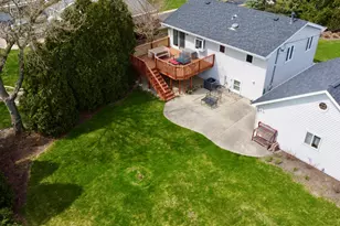 904 W Woodland Rd, Lake Bluff, IL 60044 - Photo 25