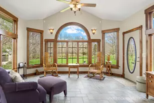 293 Farm Ct, Yorkville, IL 60560 - Photo 9