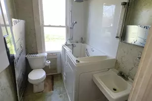 5568 Lois Ln, Salem, IL 62881 - Photo 13