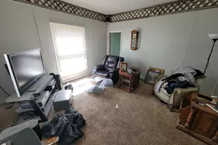 5568 Lois Ln, Salem, IL 62881 - Photo 11