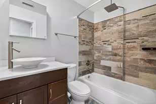 829 Dighton Ln, Schaumburg, IL 60173 - Photo 17
