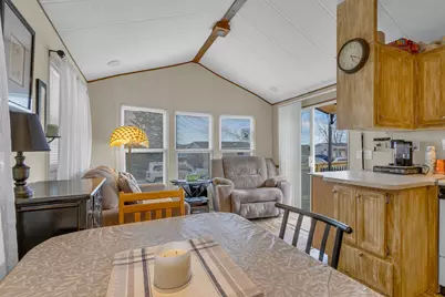 280 Misty Ridge, McHenry, IL 60051 - Photo 3