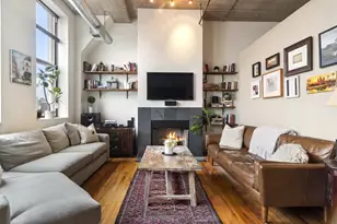 758 N Larrabee St, Chicago, IL 60654 - Photo 3