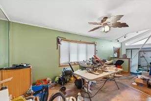 7817 W 98th Pl, Hickory Hills, IL 60457 - Photo 3