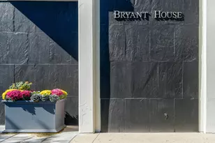 1455 N Sandburg Terrace, Chicago, IL 60610 - Photo 3