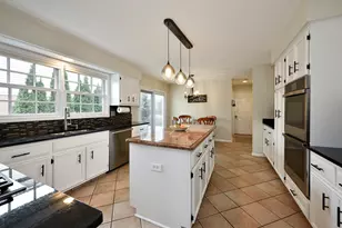 176 Blair Ln, Inverness, IL 60067 - Photo 9