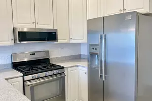 224 Charlotte Pl, Cary, IL 60013 - Photo 7